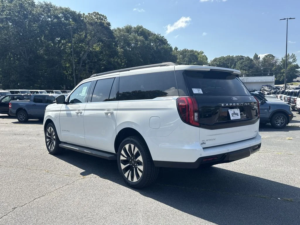 New 2027 White Ford Platinum image 5