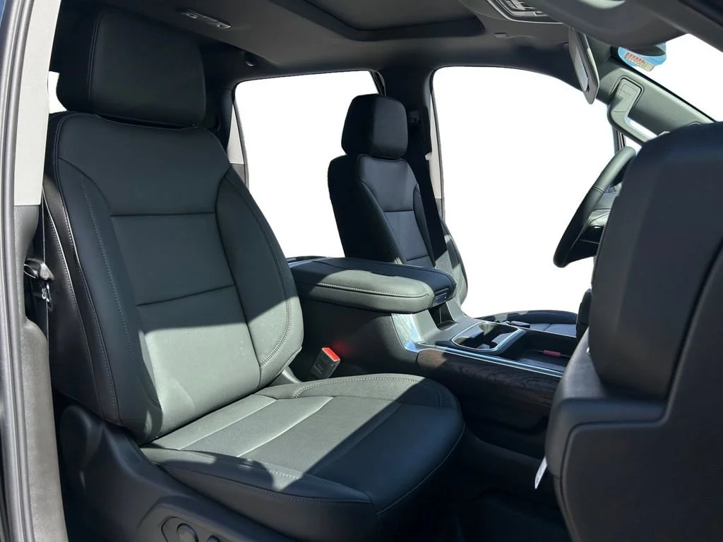 New 2026 Onyx Black GMC SLT image 28