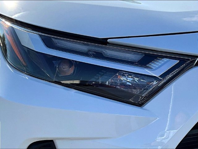 Used 2024 White Toyota LE image 36