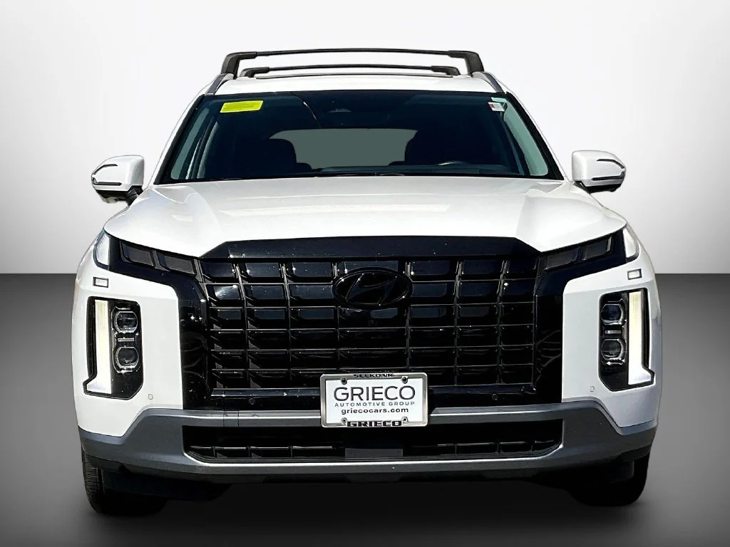 Used 2023 White Hyundai Limited image 2