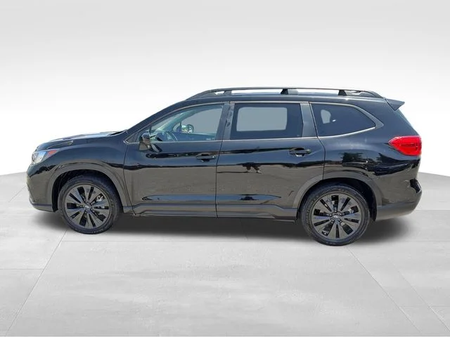 Certified Used 2022 Black Subaru Onyx Edition image 4
