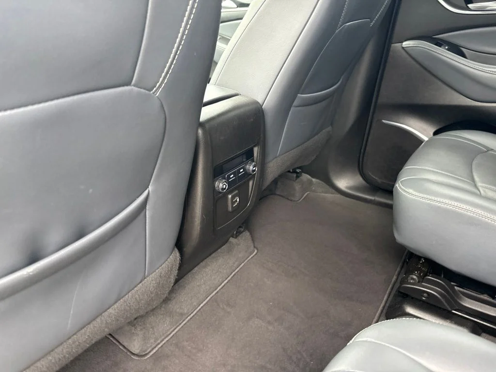Used 2019 Silver Buick Essence image 25
