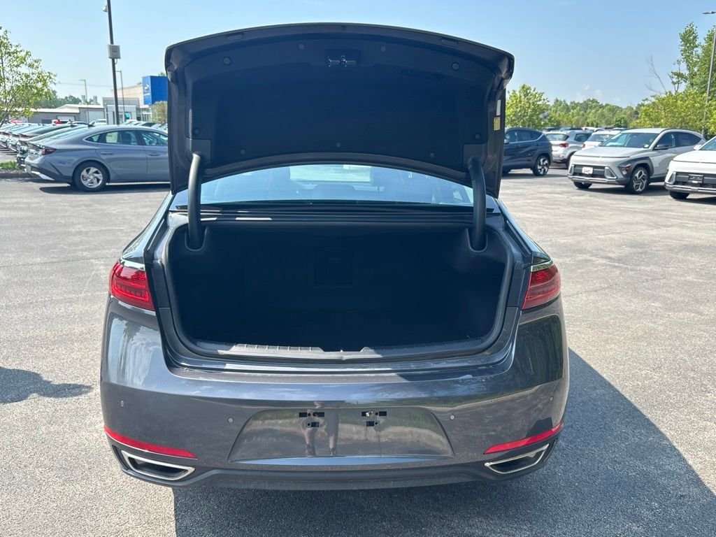 Used 2019 Gray Kia Technology image 19