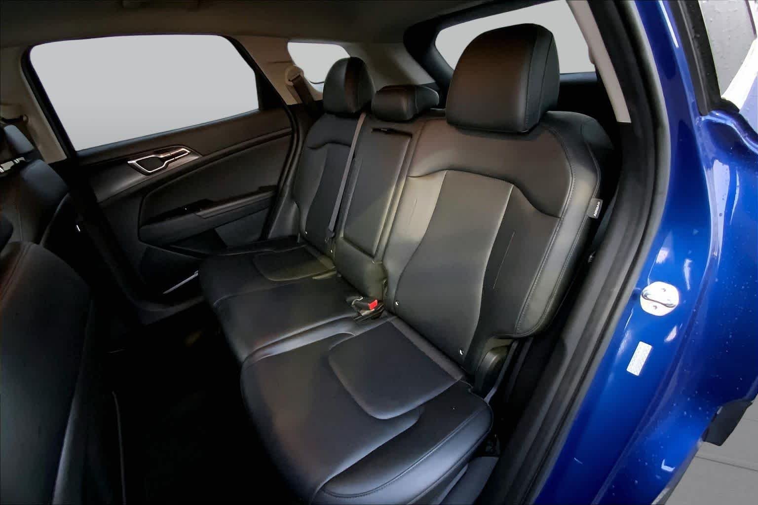 Used 2024 Sapphire Blue Kia EX image 18