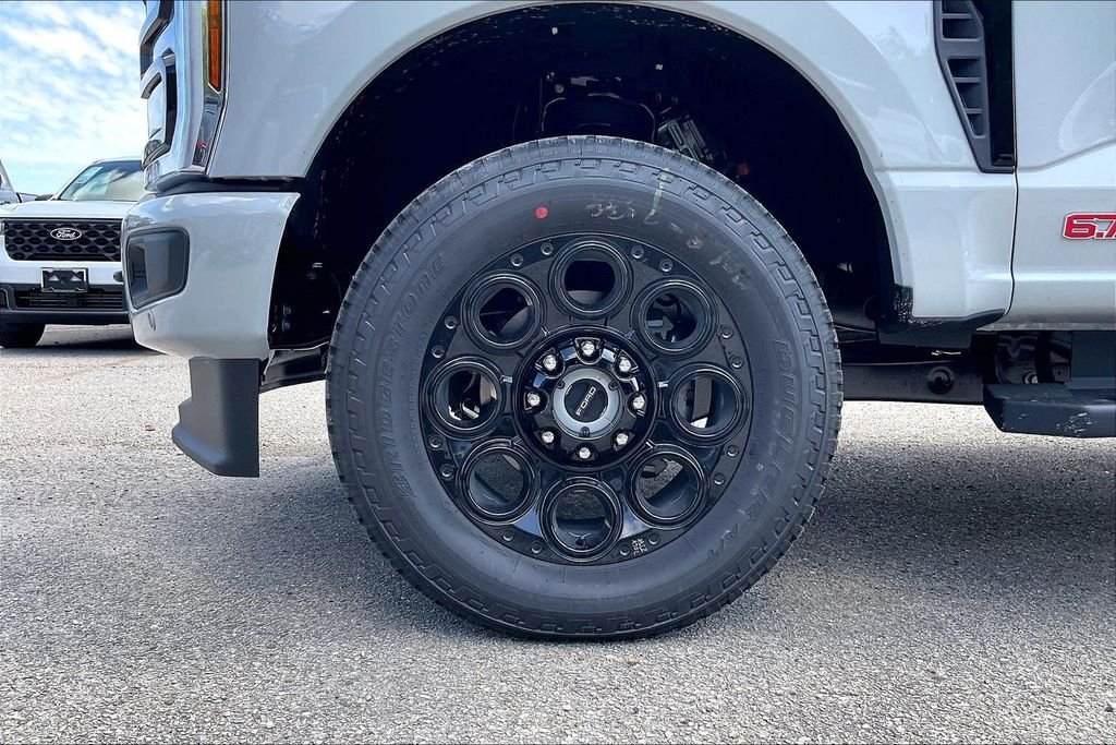 New 2026 Ford Super Duty F-250 Lariat 4D Crew Cab