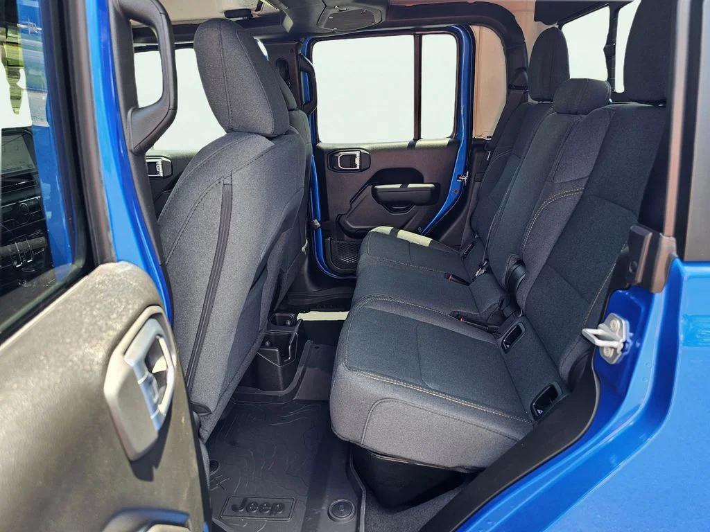 New 2026 Hydro Blue Pearl-Coat Exterior Paint Jeep Sport S image 31