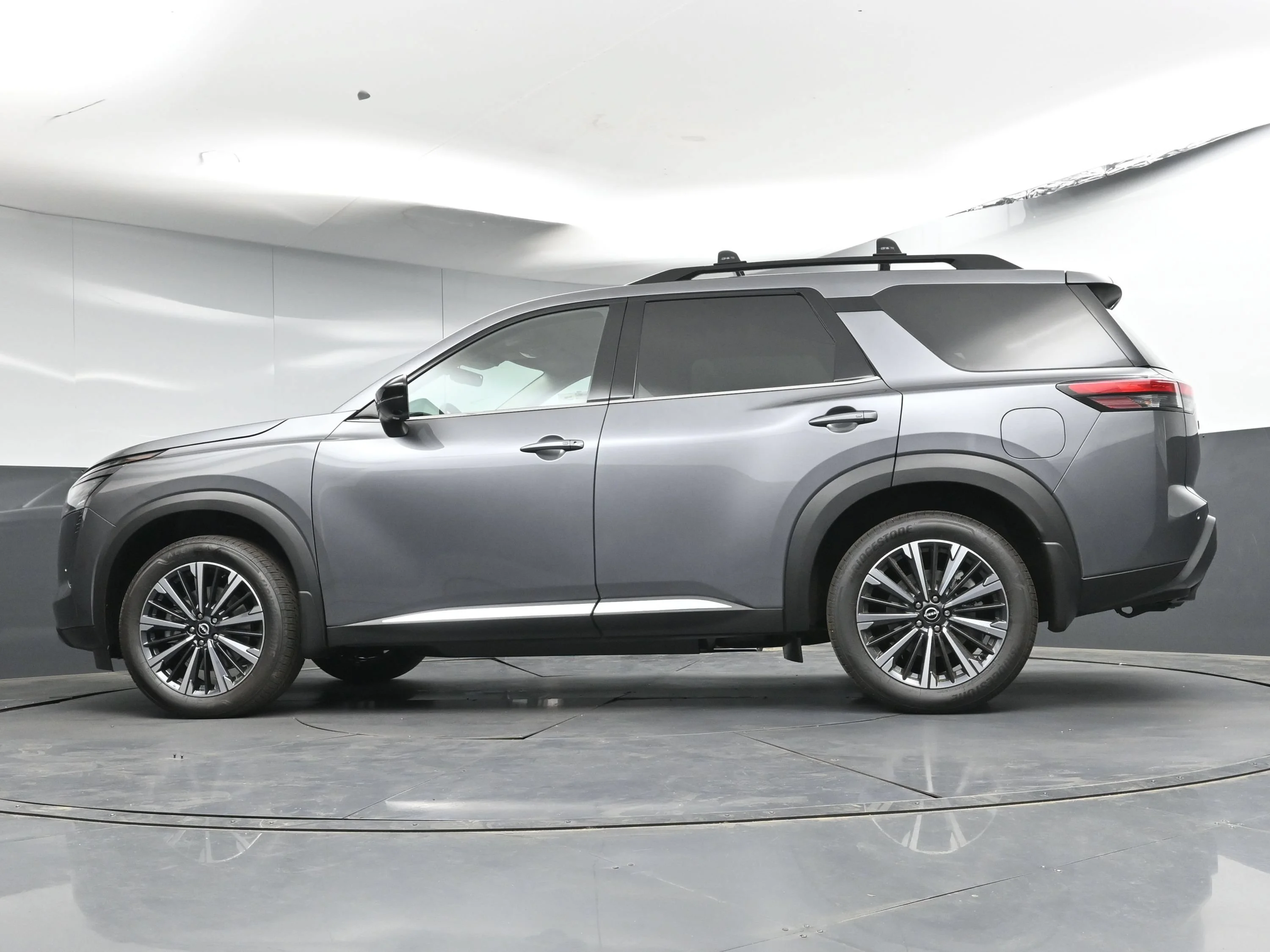 New 2026 Gun Metallic Nissan Platinum image 30