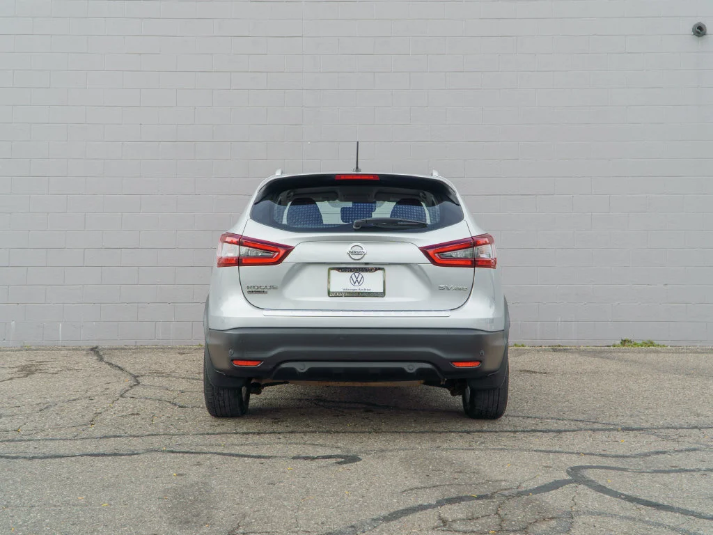 Used 2020 Brilliant Silver Metallic Nissan SV image 6