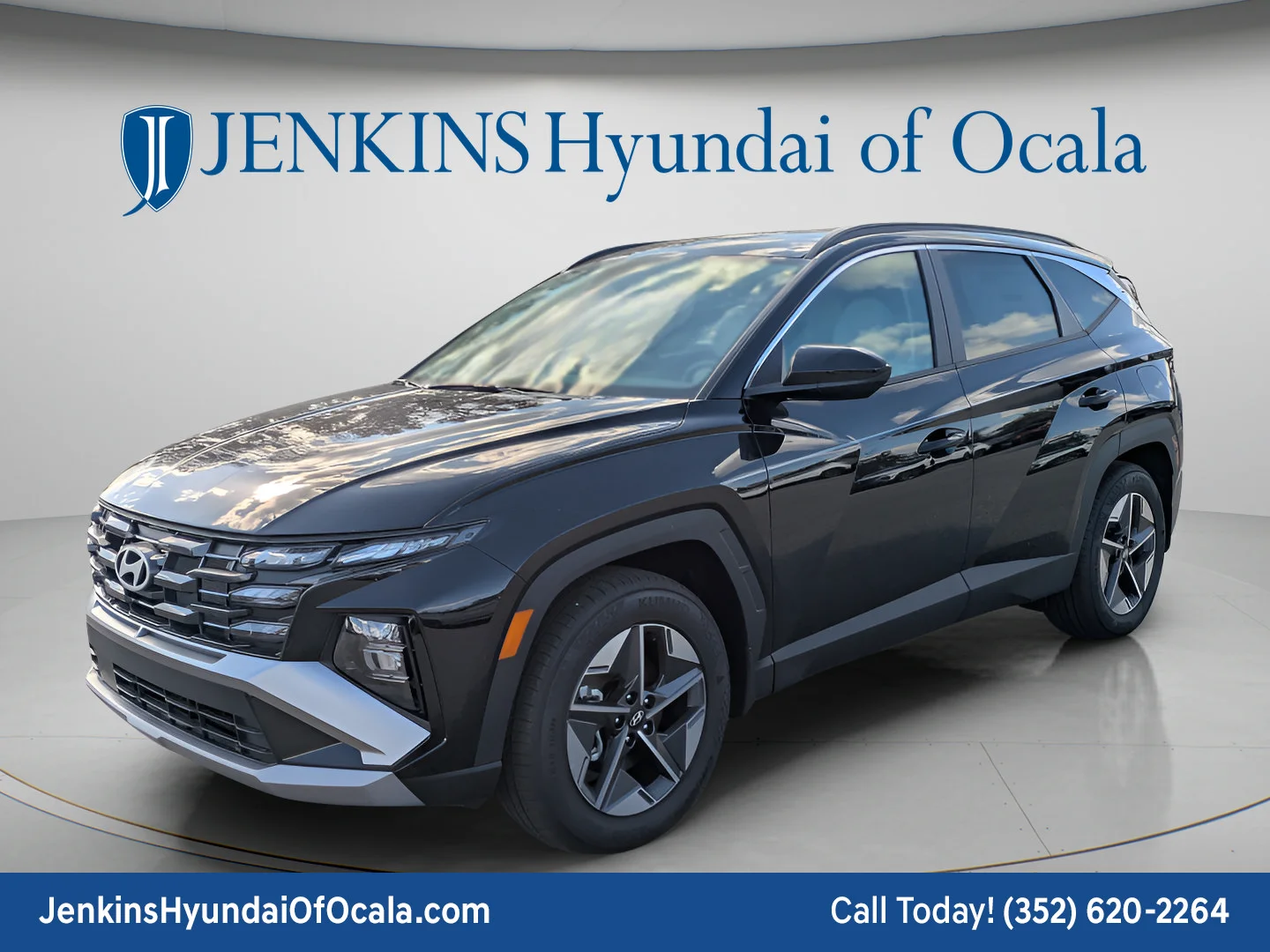 Used 2026 Phantom Black Hyundai SEL image 7