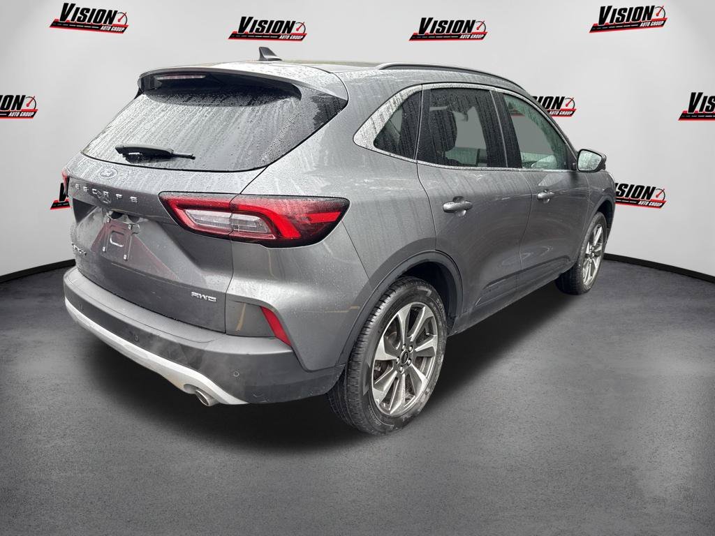 Used 2025 Gray Ford Platinum image 5