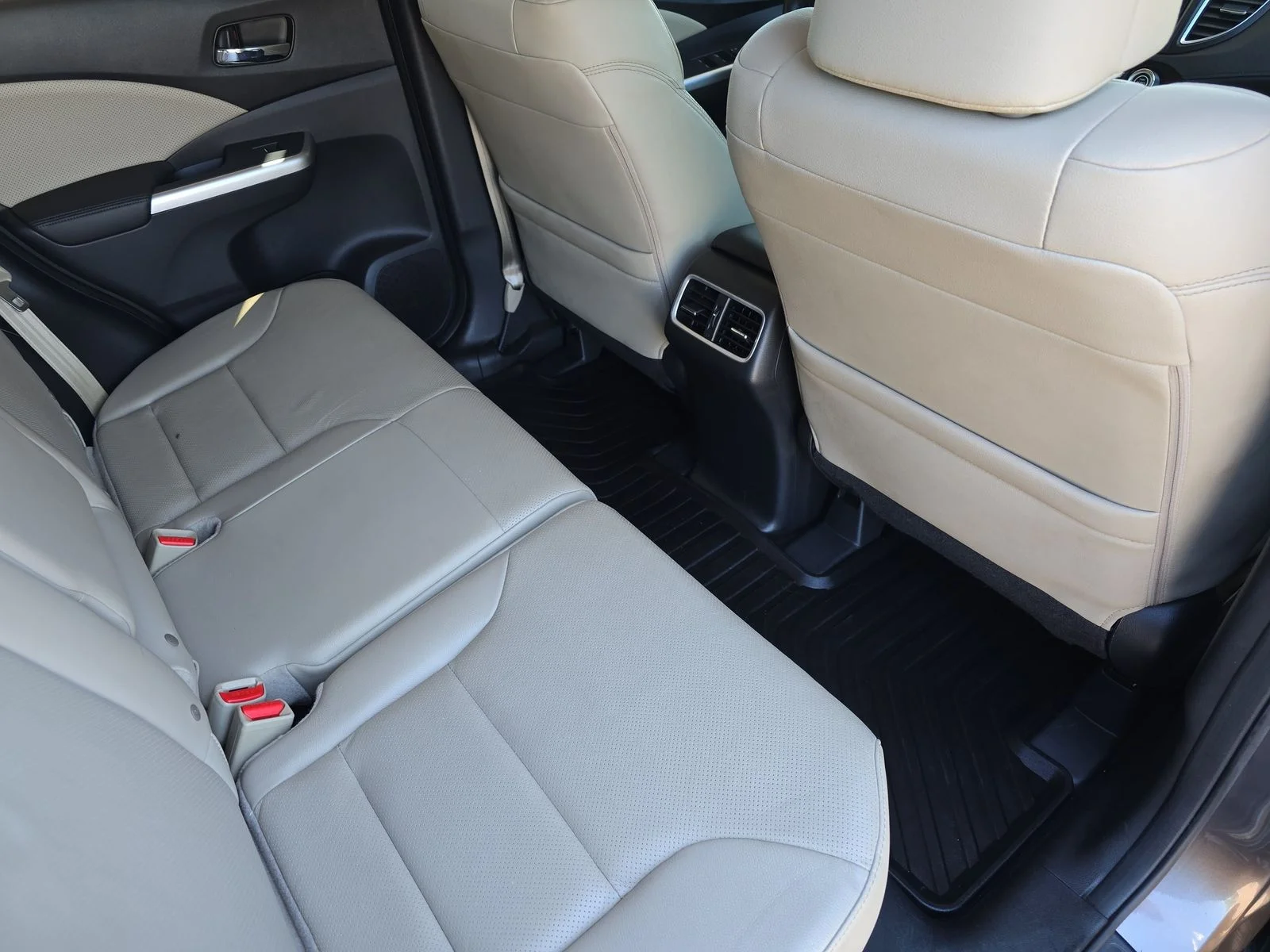 Used 2016 Alabaster Silver Metallic Honda EX-L image 13