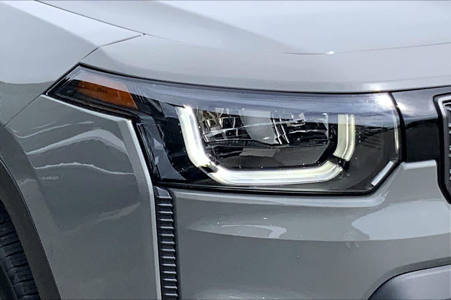 New 2026 Sting-Gray Clear-Coat Exterior Paint Jeep Laredo image 11