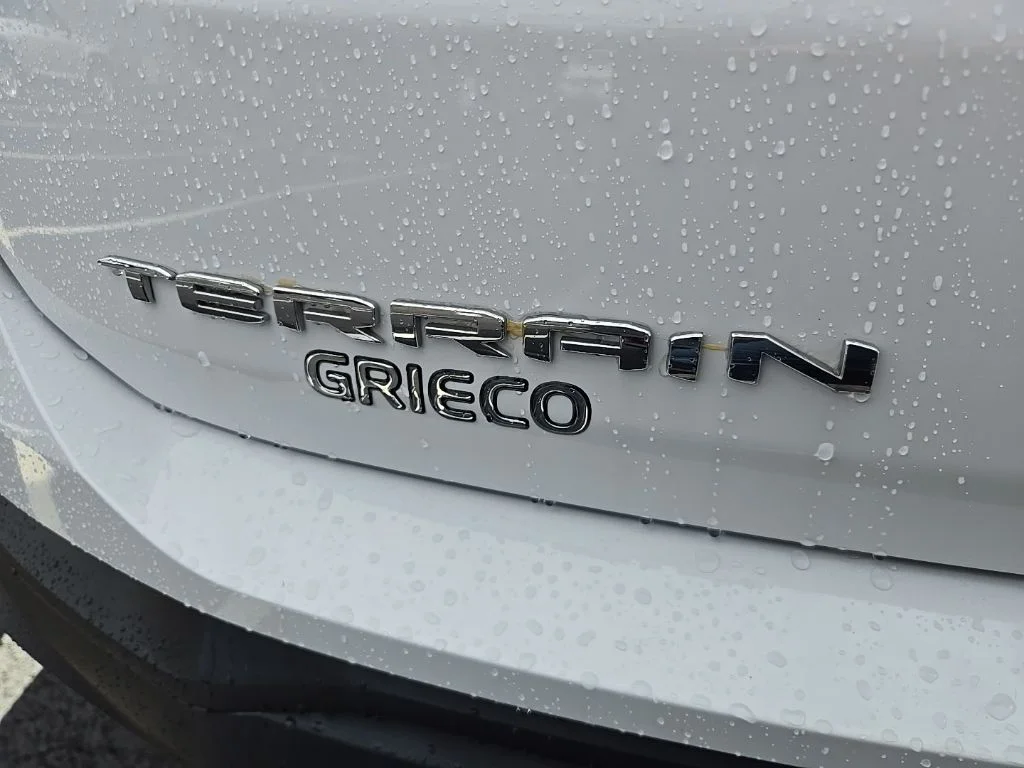 2023 GMC Terrain SLE - Photo 9