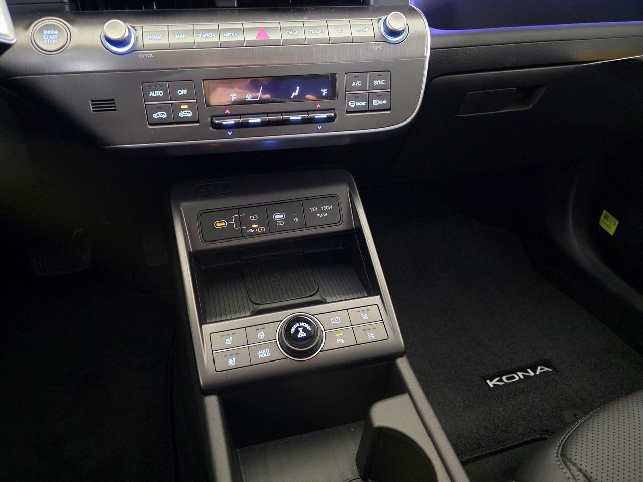 New 2026 Atlas White Hyundai Limited AWD image 27