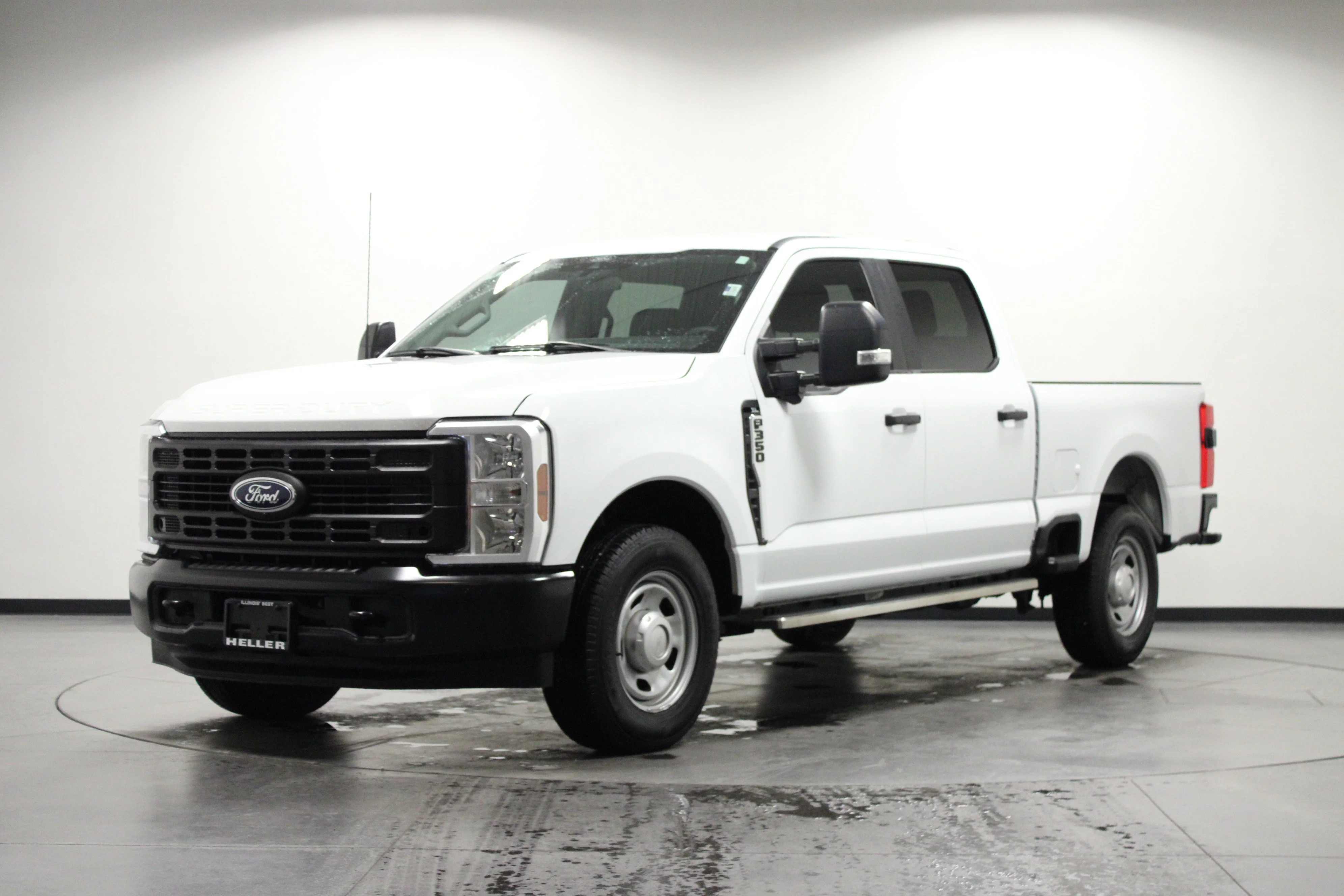 Used 2024 Oxford White Ford XL image 8