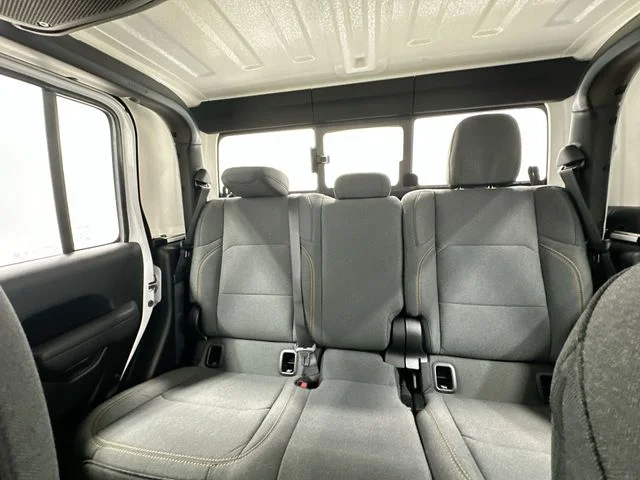 New 2026 Bright White Clear-Coat Exterior Paint Jeep Sport image 24