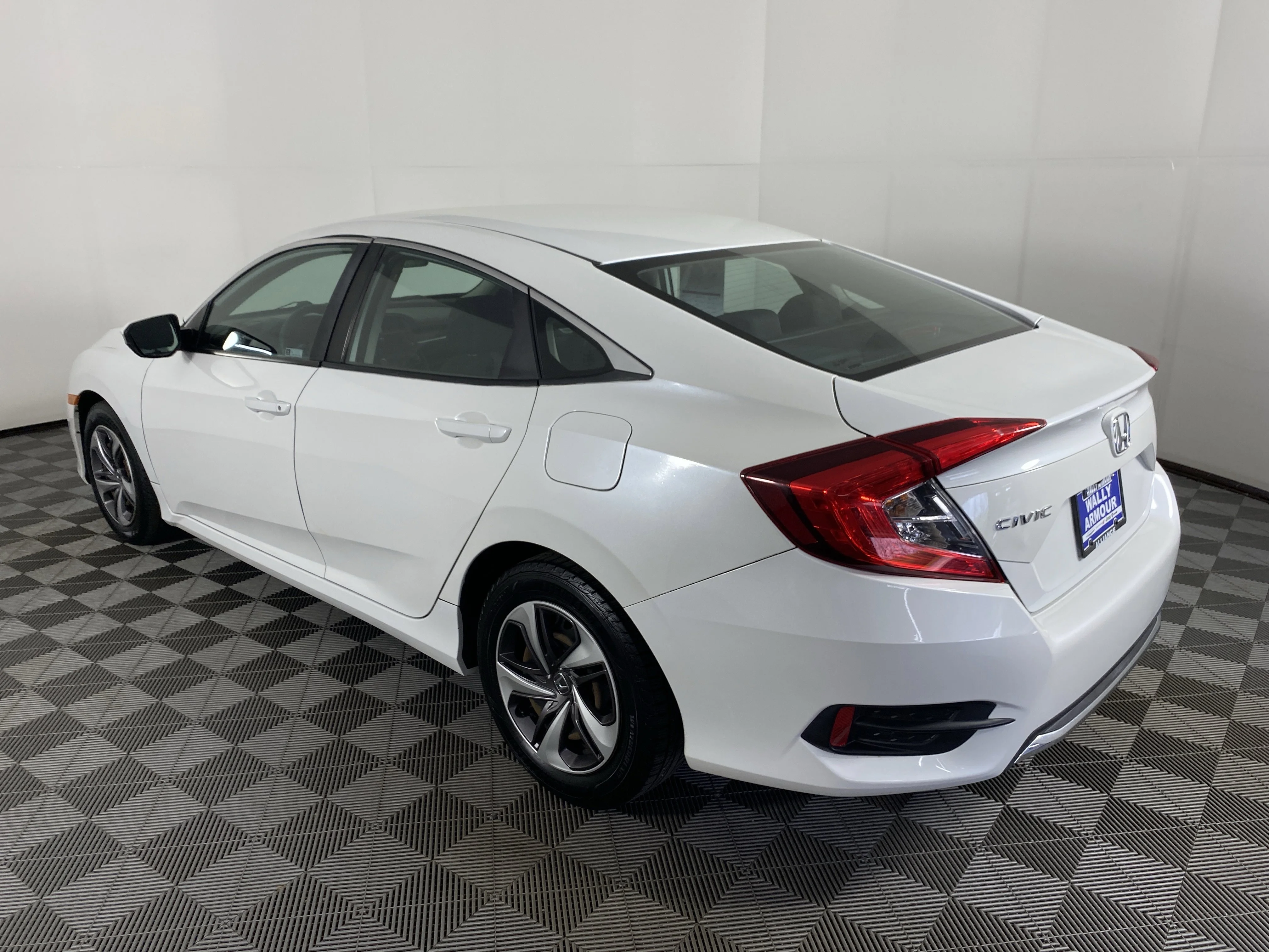 Used 2019 White Honda LX image 8