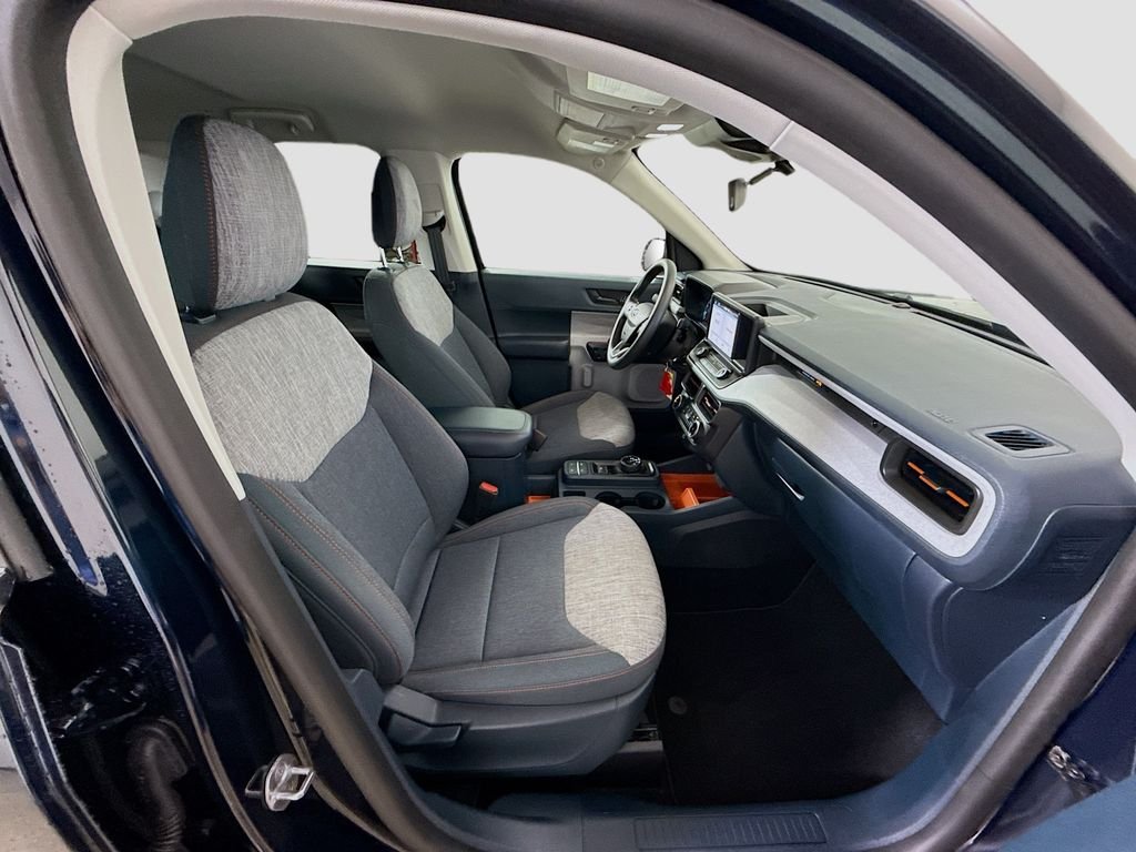 Used 2022 Alto Blue Tinted Clearcoat Metallic Ford XLT image 12