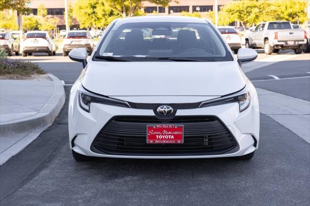 Certified Used 2026 WIND CHILL PEARL Toyota  image 2
