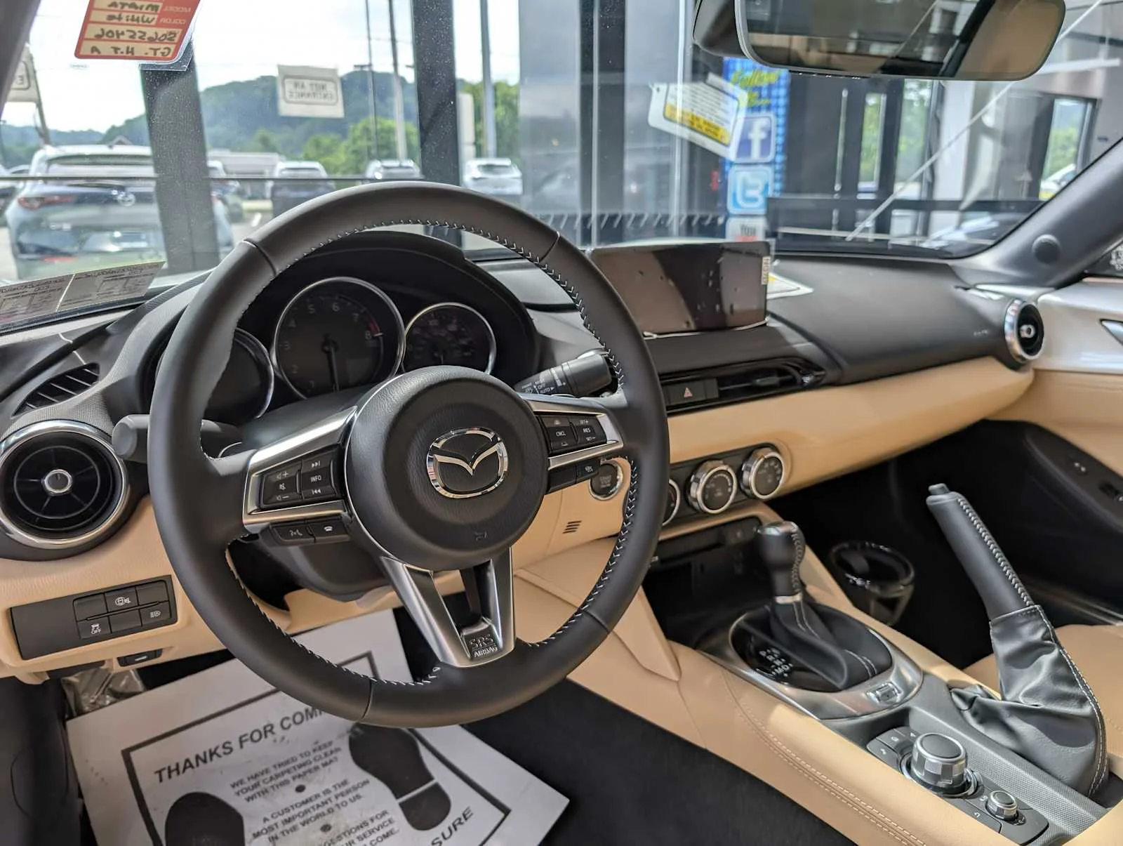 2025 Mazda MX-5 Miata RF Grand Touring - Photo 13