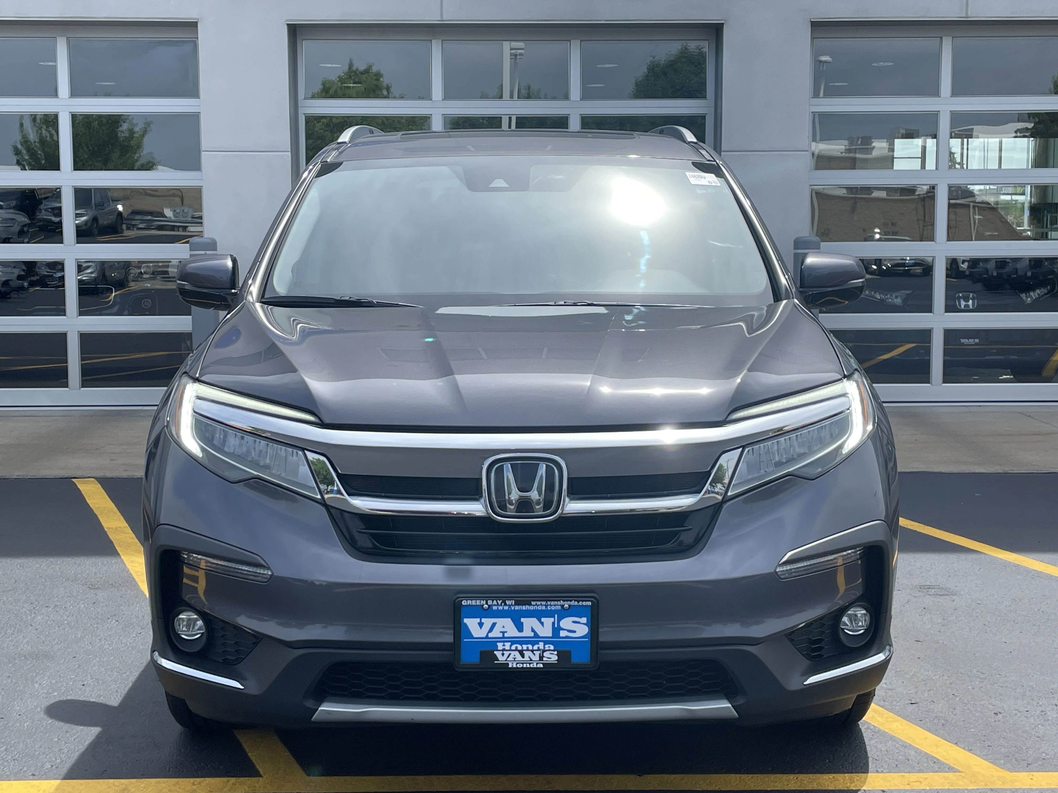 Used 2020 Gray Honda Touring 7-Passenger image 2