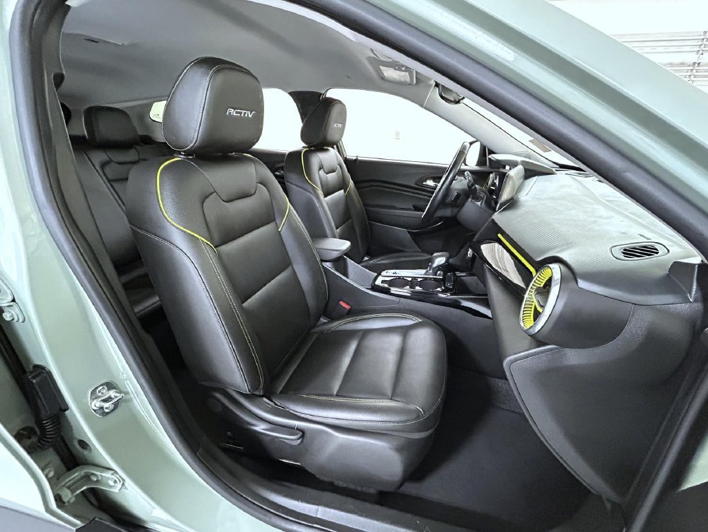 Used 2025 Cacti Green Chevrolet ACTIV image 15