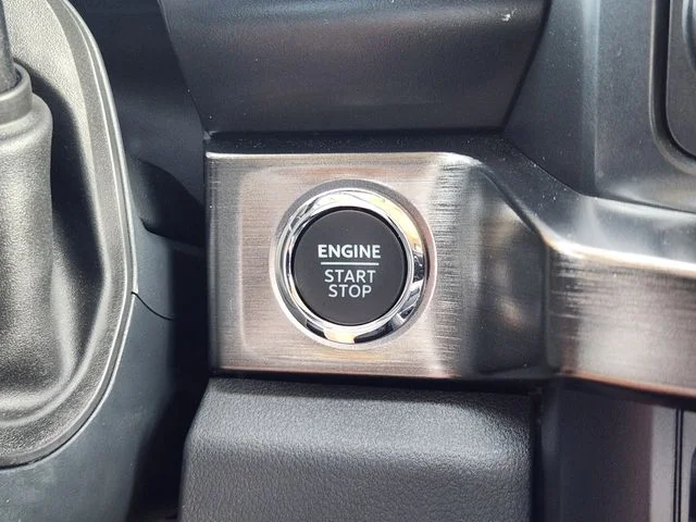 Used 2024 Gray Metallic Ford Lariat image 23