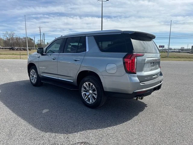 Used 2024 Silver GMC Denali image 3