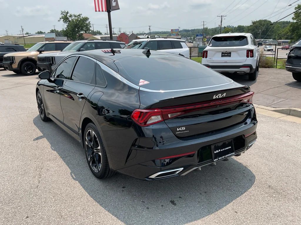 Certified Used 2023 Ebony Black Kia GT-Line image 8