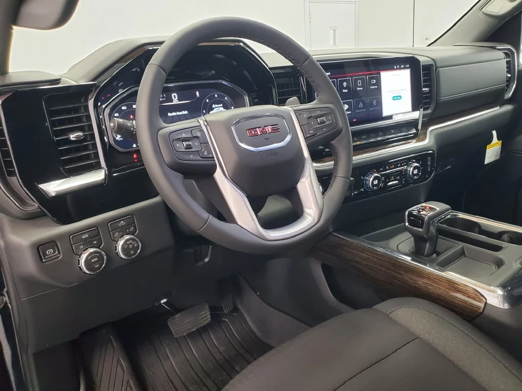 New 2026 Onyx Black GMC Elevation image 7