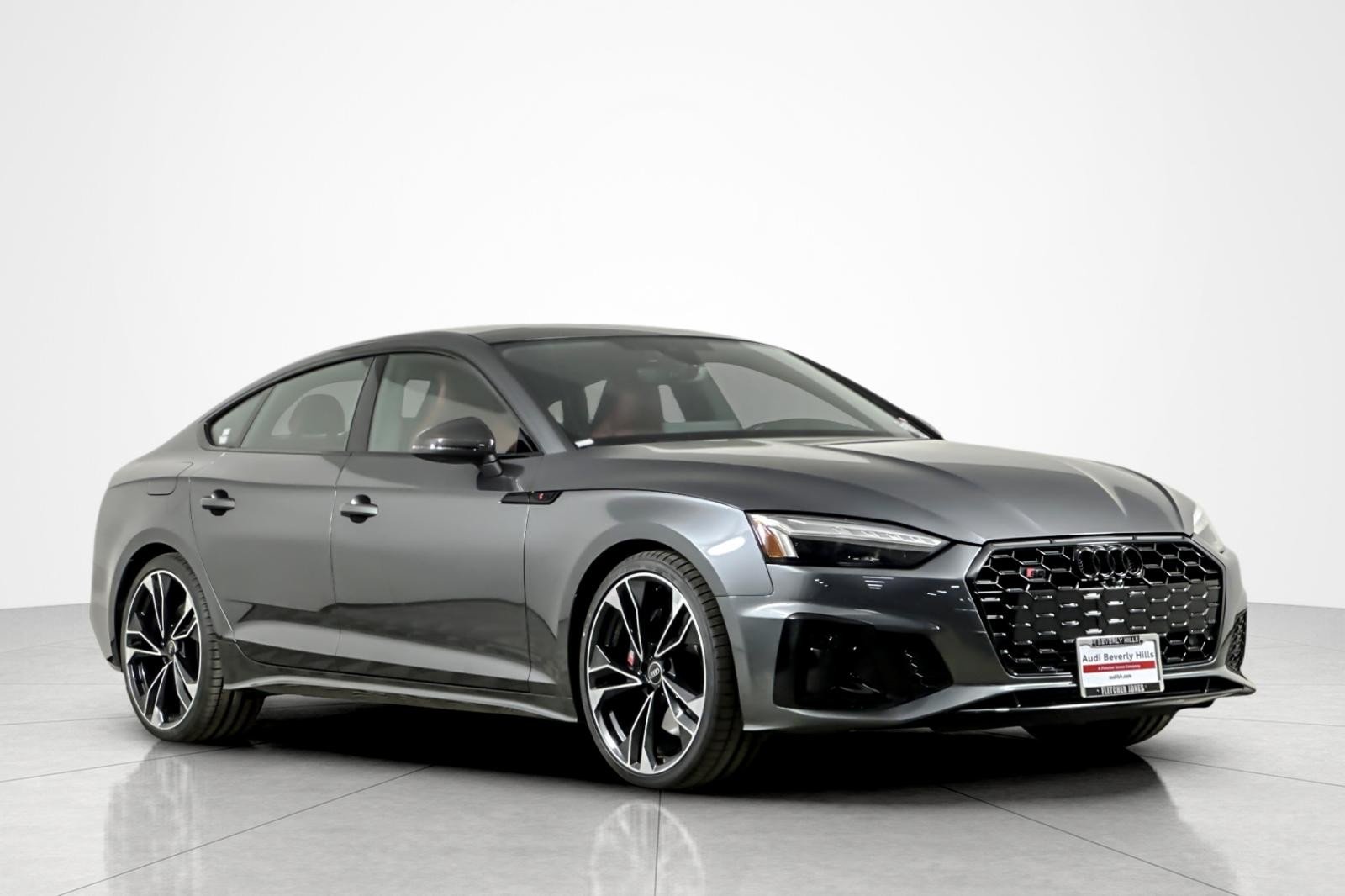 Used 2025 Daytona Gray Pearl Effect Audi Premium Plus 3.0 TFSI quattro image 7