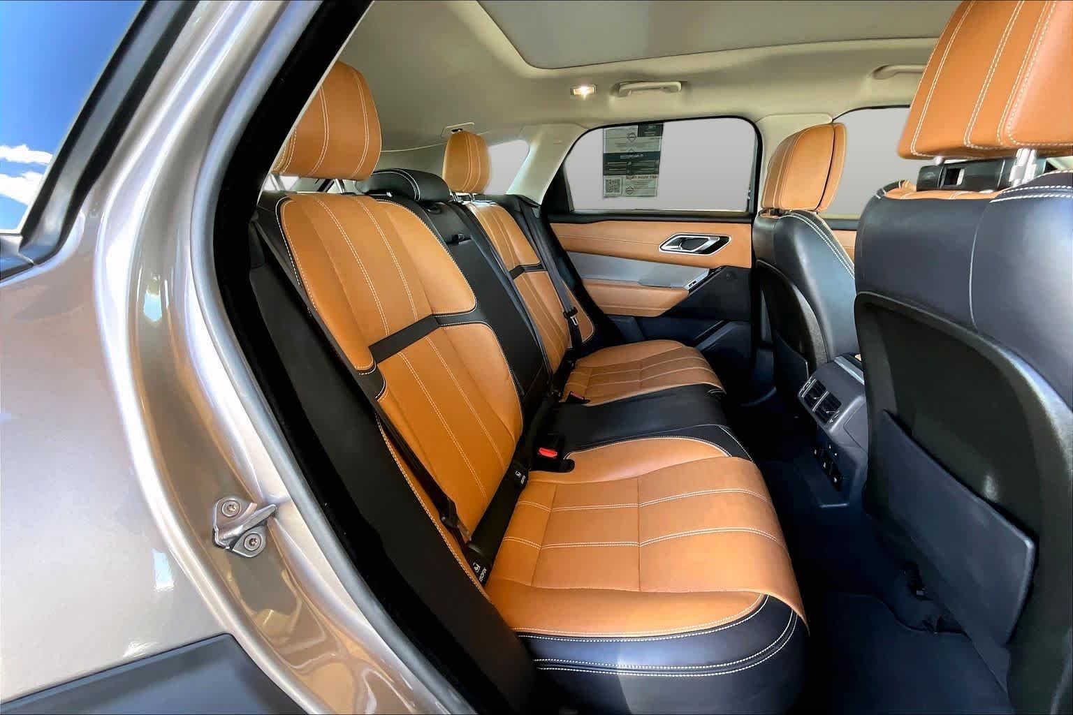 Used 2019 Kaikoura Stone Metallic Land Rover S image 20