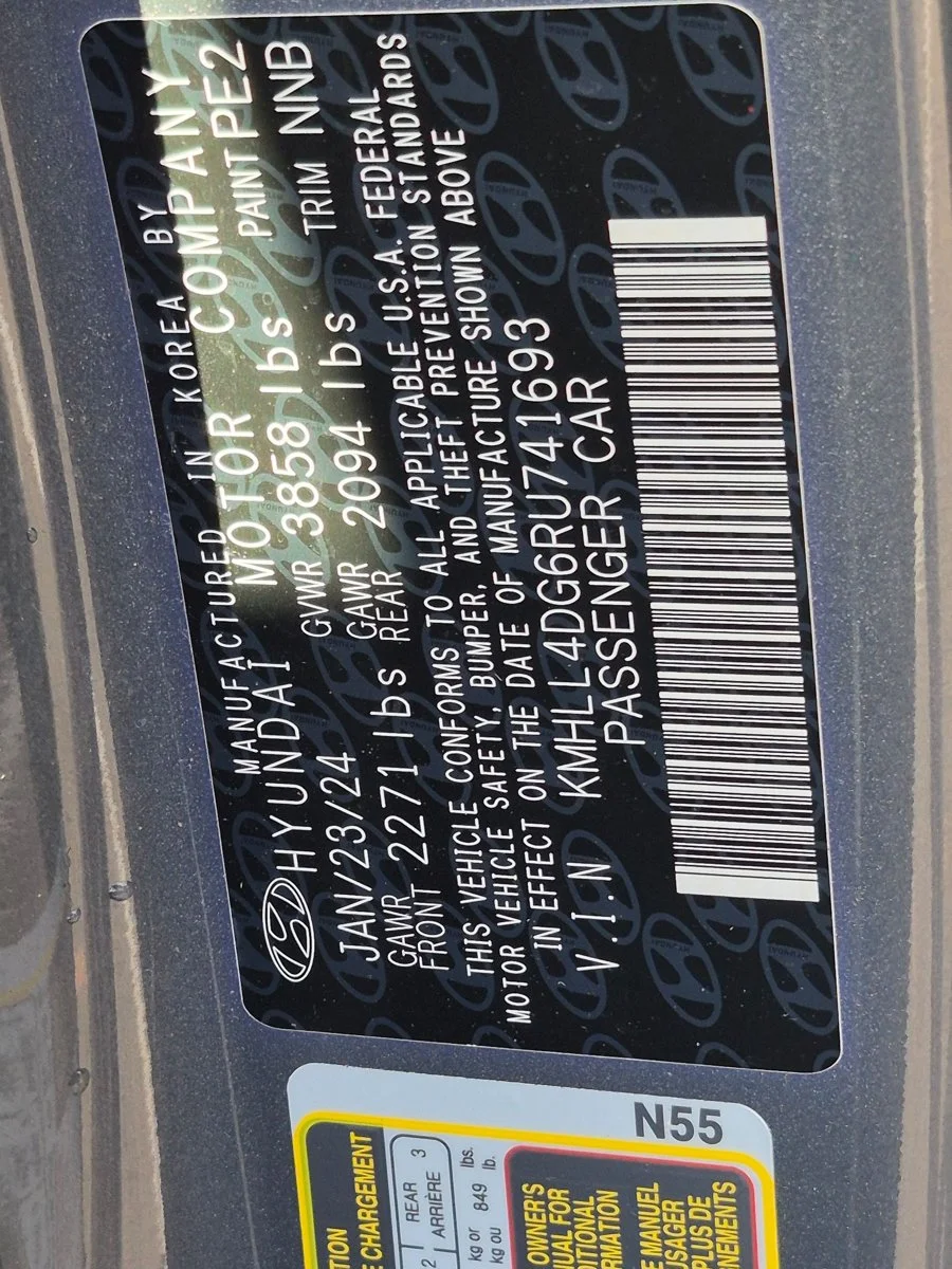 Used 2024 Ecotronic Gray Hyundai SE image 16
