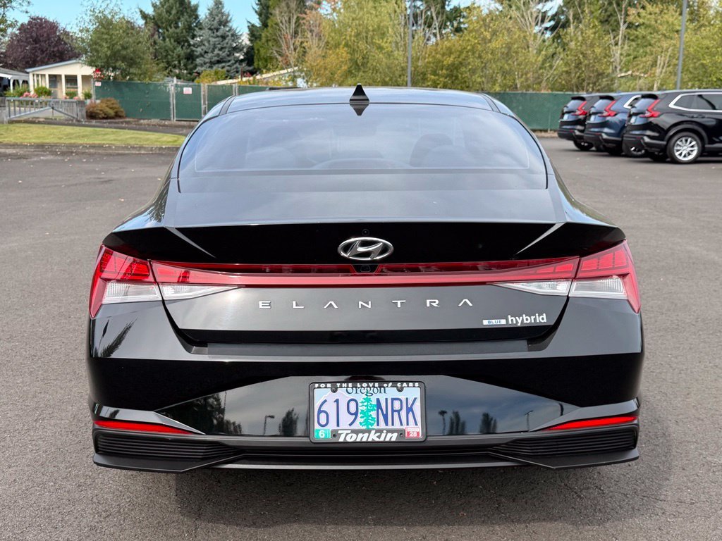 Used 2022 Phantom Black Hyundai Blue image 7