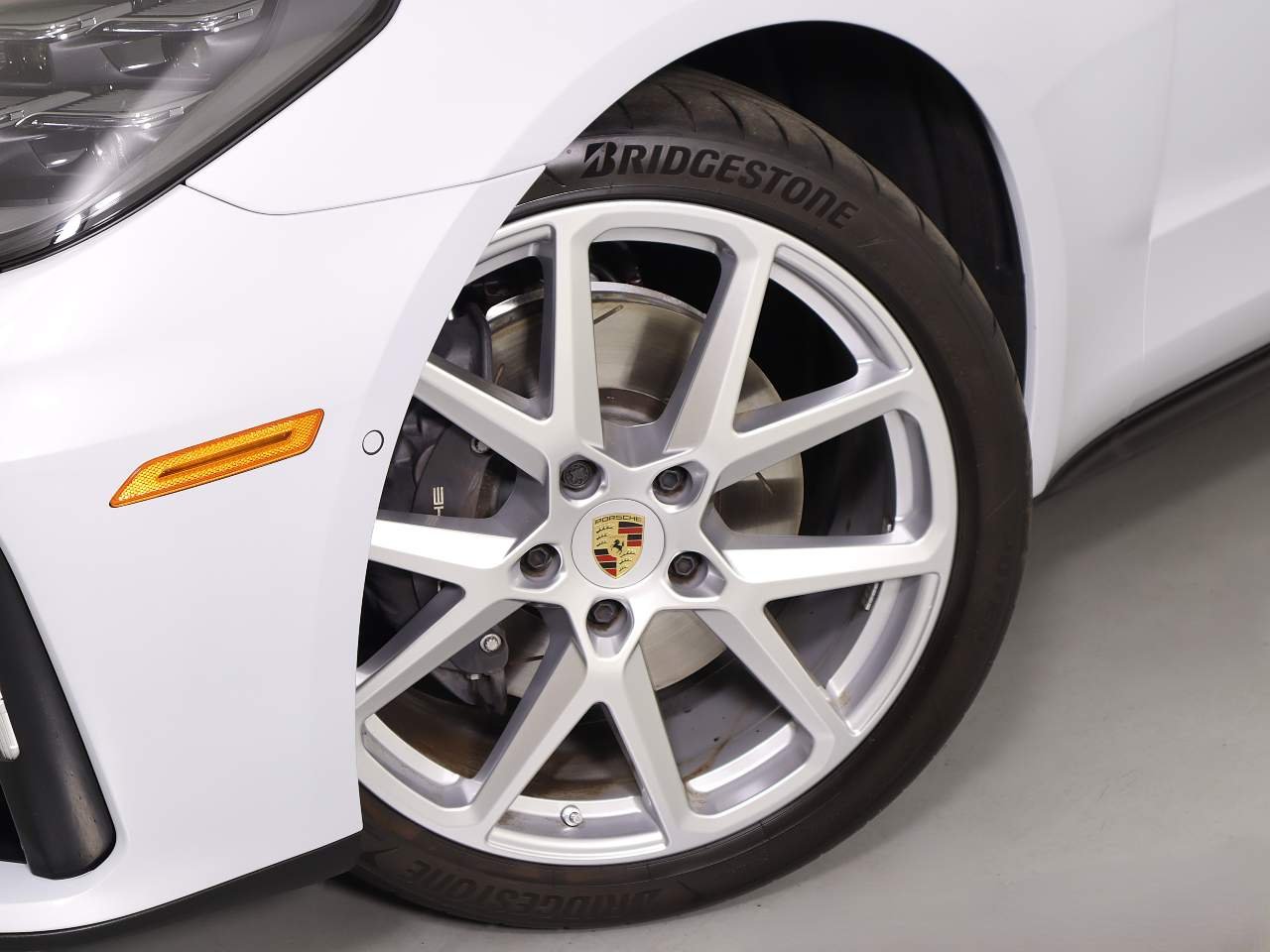 Used 2025 White Porsche 4 image 27