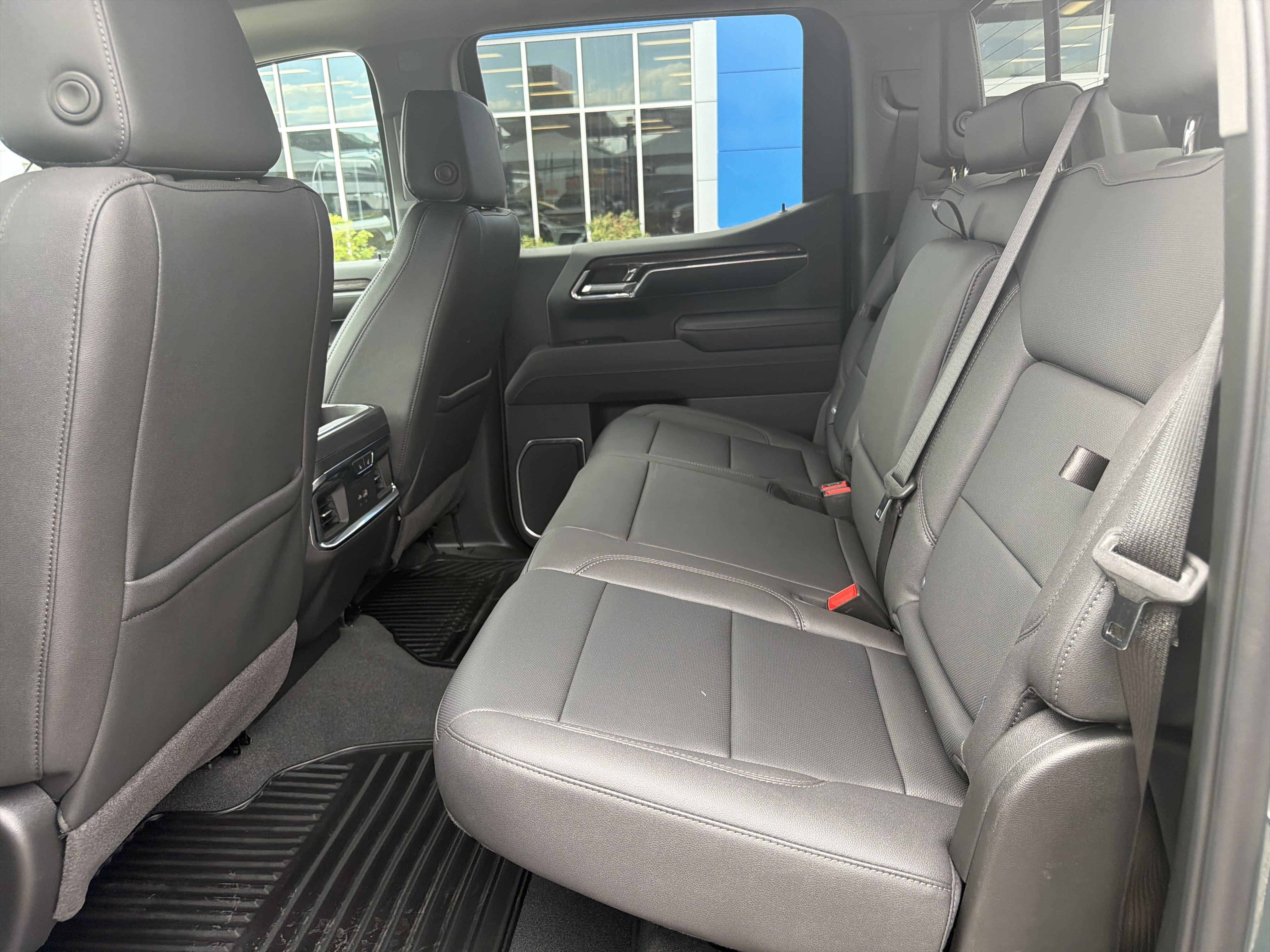 2026 Chevrolet Silverado 1500 LTZ - Photo 10