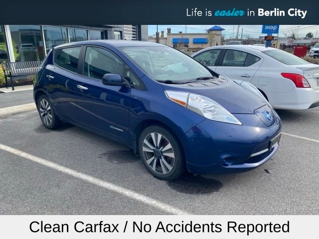 2017 Nissan Leaf SV's photo