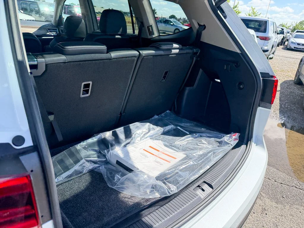 New 2026  Volkswagen SE w/Technology image 29