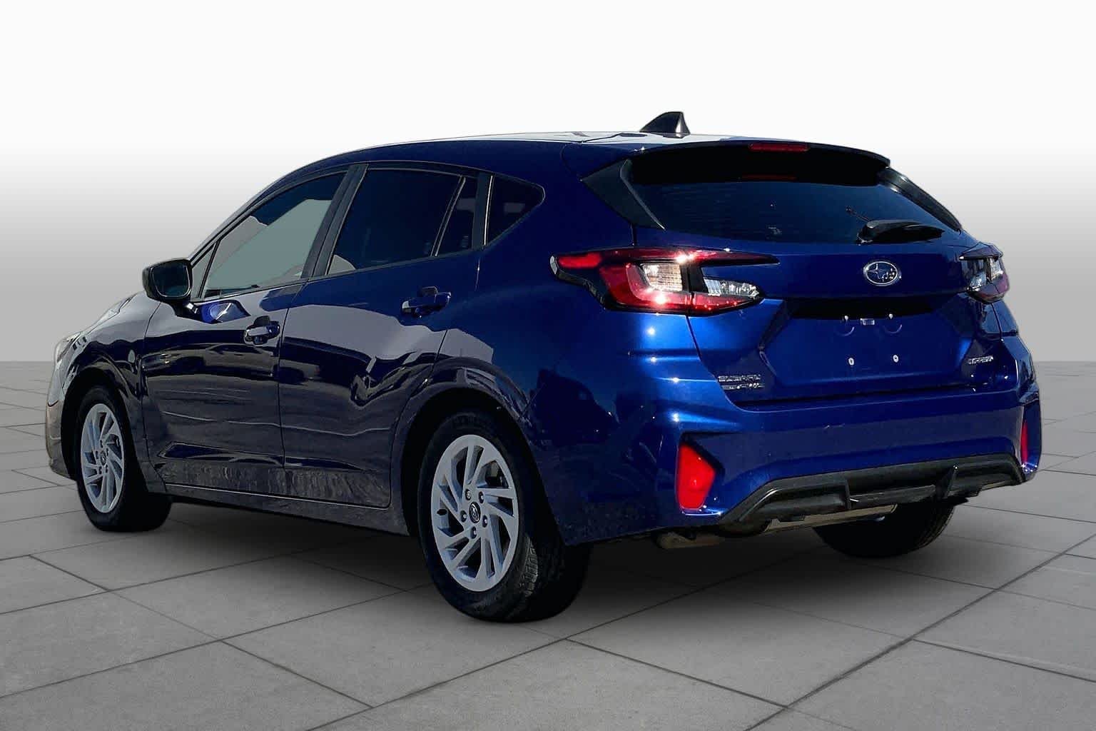 Used 2025 Sapphire Blue Pearl Subaru  image 10