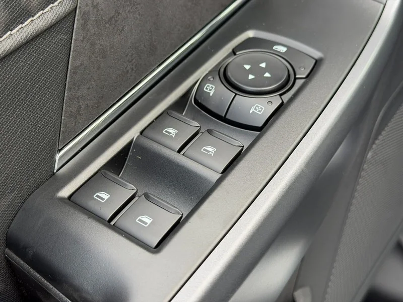 New 2026 Oxford White Ford XLT 4WD SuperCrew 5.5