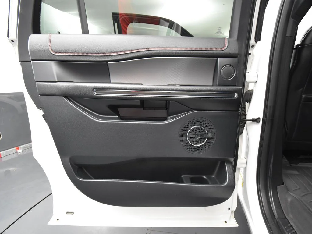 Used 2021 White Ford Limited image 29