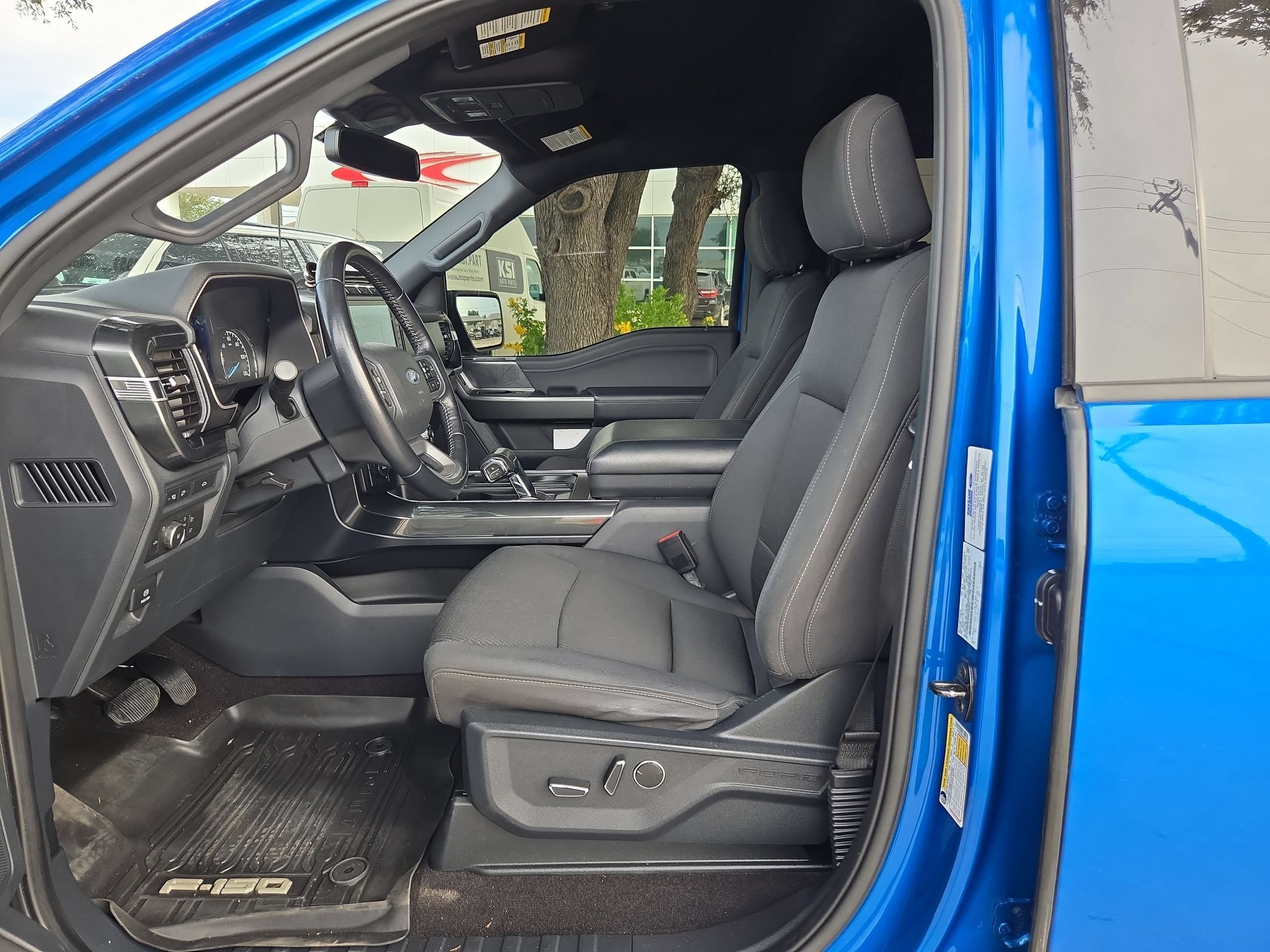 Used 2021 Blue Ford ECOBOOST image 9