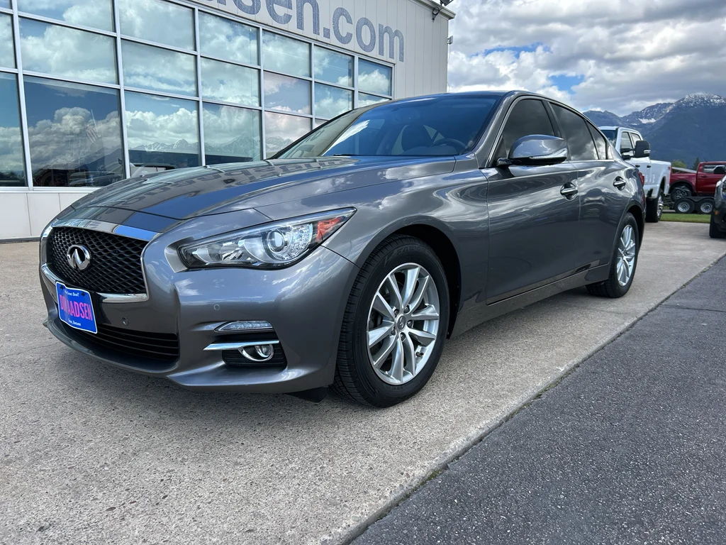 Used 2015 Graphite Shadow INFINITI Premium image 4