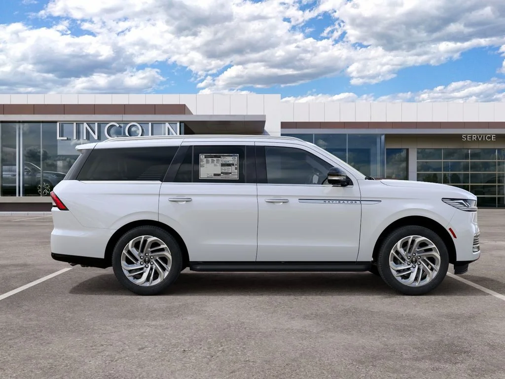 New 2027 Pristine White Metallic Tri-Coat Lincoln Premiere image 5