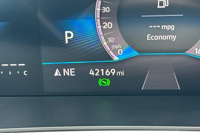 Used 2024  Volkswagen 2.0T Wolfsburg Edition image 30