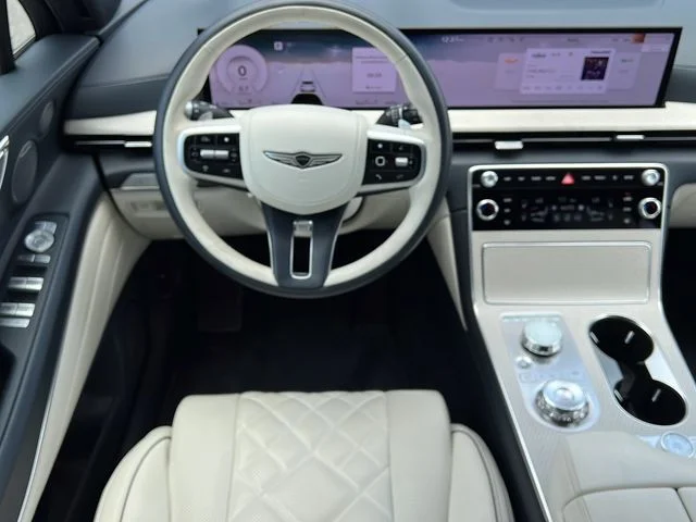 Used 2025 White Genesis 3.5T Prestige image 15