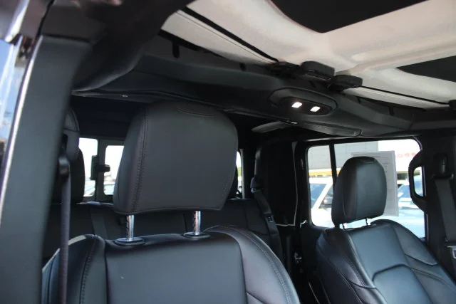 Used 2024 Black Jeep Sport S image 34