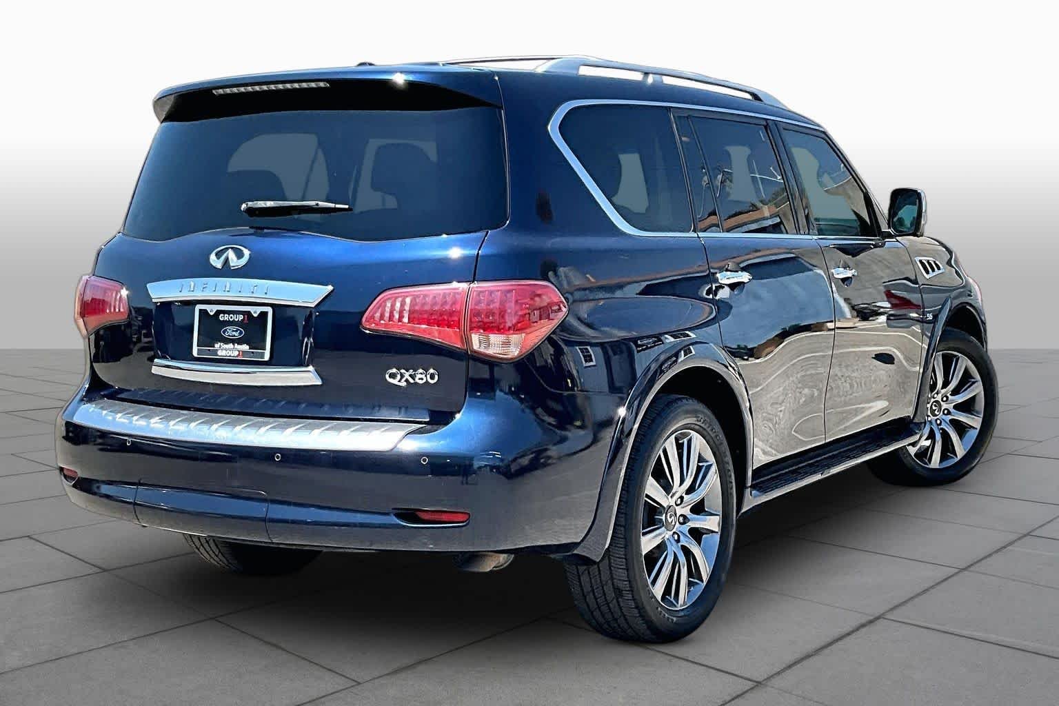 Pre-Owned 2017 INFINITI QX80 Signature Edition