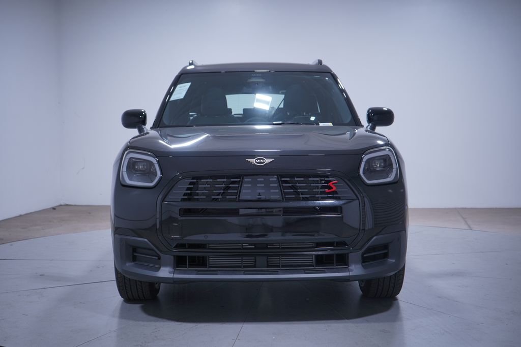 Certified Used 2026 Midnight Black MINI Signature Plus image 4