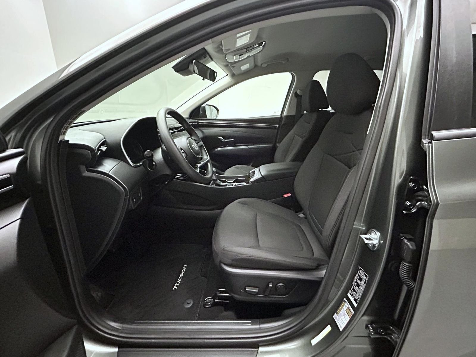 Used 2022 Gray Hyundai SEL image 10